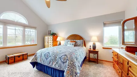Bedroom - 245 Pleasant Dr, Bartlett, IL 60103 photo 3 of 8