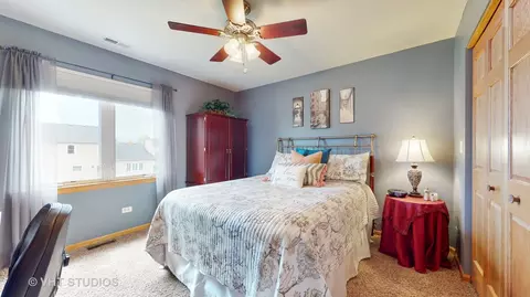 Bedroom - 245 Pleasant Dr, Bartlett, IL 60103 photo 7 of 8