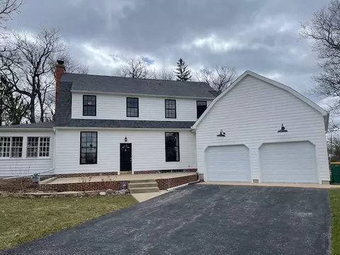 34153 N Wooded Glen Dr, Grayslake, IL 60030