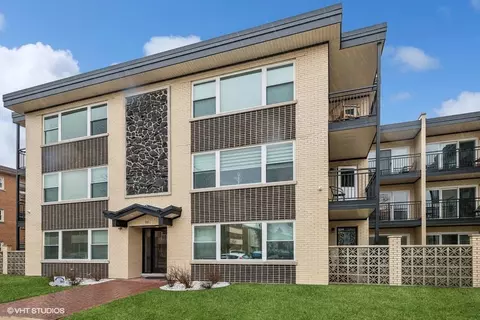3045 Paris Ave #204, River Grove, IL 60171