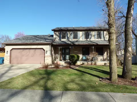 927 Shabbona St, Morris, IL 60450