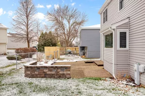 Exterior - 681 Randi Ln, Hoffman Estates, IL 60169 photo 3 of 6