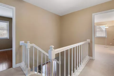 Entry Way - 681 Randi Ln, Hoffman Estates, IL 60169 photo 2 of 2