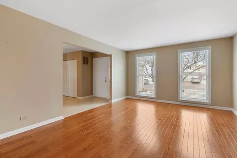 Other - 681 Randi Ln, Hoffman Estates, IL 60169 photo 4 of 17
