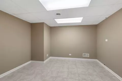 Other - 681 Randi Ln, Hoffman Estates, IL 60169 photo 16 of 17