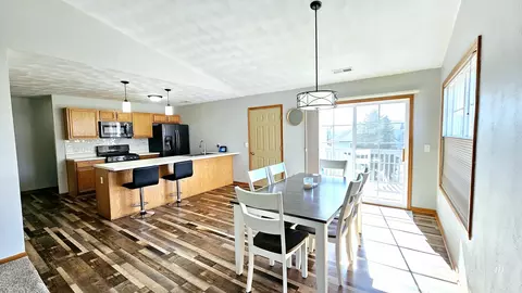 Dining - 10149 Monarch Rd #119A, Roscoe, IL 61073 photo 2 of 5