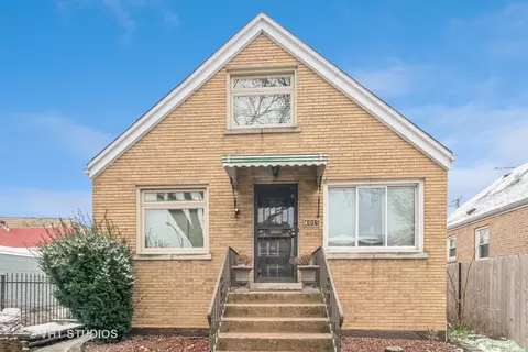 4015 W Crystal St, Chicago, IL 60651