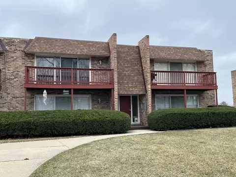 512 N Roberts Dr #2E, Glenwood, IL 60425