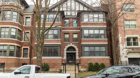 5639 N Kenmore Ave #2, Chicago, IL 60660
