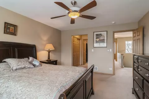 Bedroom - 1108 Horizon Dr, Bartlett, IL 60103 photo 2 of 3