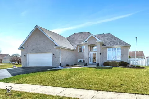 388 Saddle Run Ln, Beecher, IL 60401