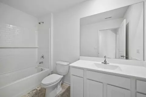 Bath - 6703 Daly Ln, Plainfield, IL 60586 photo 5 of 5