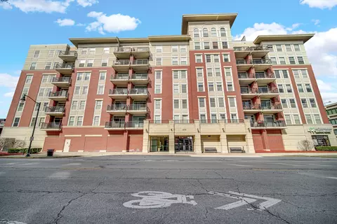 656 Pearson St #212C, Des Plaines, IL 60016