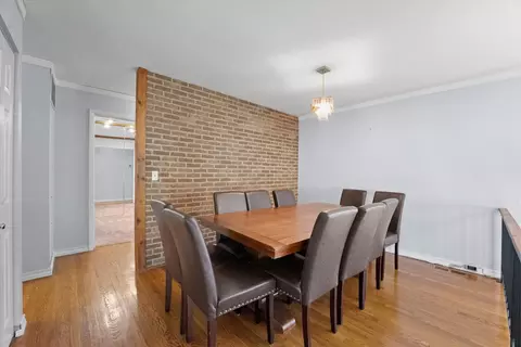 Dining - 824 W Appletree Ln, Bartlett, IL 60103 photo 3 of 4