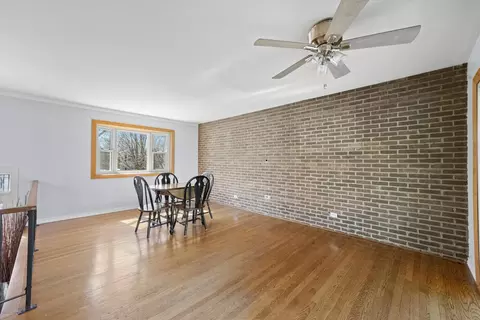 Dining - 824 W Appletree Ln, Bartlett, IL 60103 photo 1 of 4