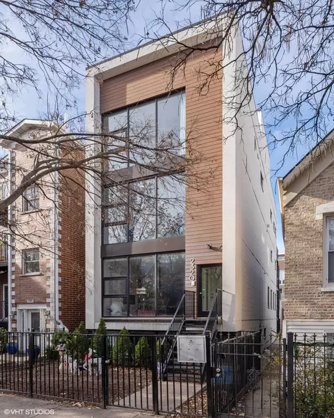 2320 N Hamilton Ave #2, Chicago, IL 60647