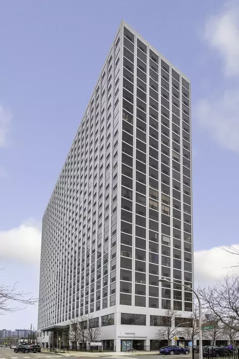 4343 N Clarendon Ave #515, Chicago, IL 60613