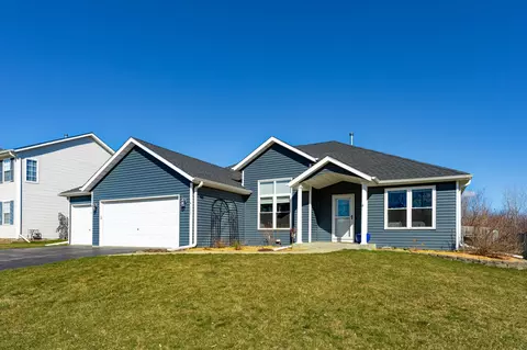 4152 Chandan Blvd, Poplar Grove, IL 61065