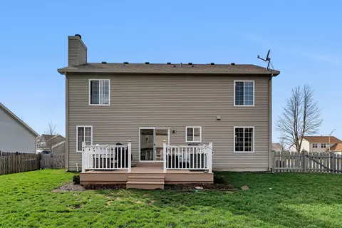 Exterior - 800 Grant Dr, Minooka, IL 60447 photo 4 of 8