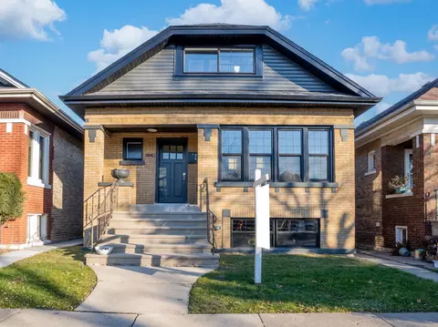 1443 Cuyler Ave, Berwyn, IL 60402