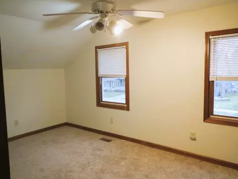 710 E Chamberlin St, Dixon, IL 61021 photo 10