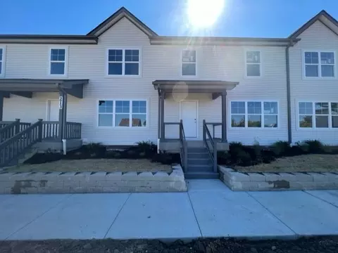 211 S Llanos St, Cortland, IL 60112