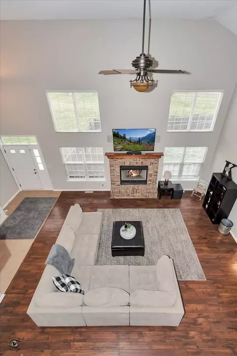 Living - 22959 Redwing Ct, Plainfield, IL 60586 photo 3 of 4