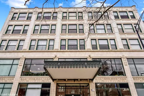 4715 N Racine Ave #303, Chicago, IL 60640