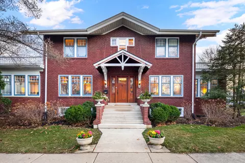 Exterior - 608 E Chicago Ave, Naperville, IL 60540 photo 8 of 8