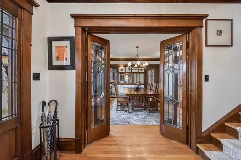 Entry Way - 608 E Chicago Ave, Naperville, IL 60540 photo 3 of 12