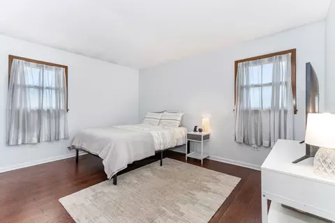 Bedroom - 5305 138th St, Crestwood, IL 60445 photo 2 of 2