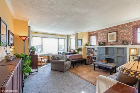 554 E 103rd Pl, Chicago, IL 60628 photo 2