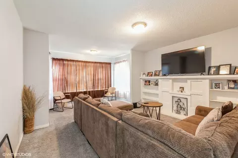 554 E 103rd Pl, Chicago, IL 60628 photo 10