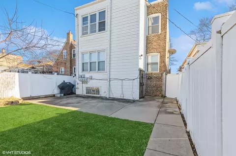 554 E 103rd Pl, Chicago, IL 60628 photo 18