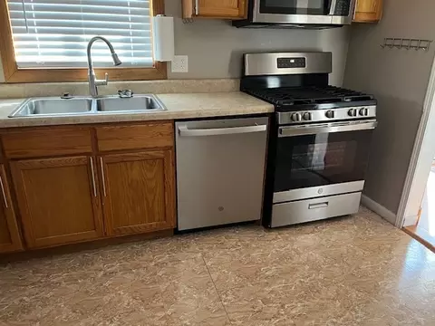 65 Flagstaff Ln, Hoffman Estates, IL 60169 photo 5