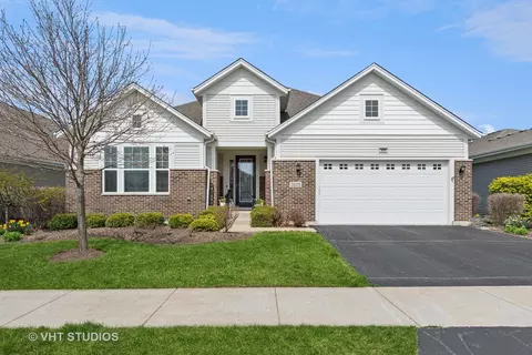 3628 Chesapeake Ln, Naperville, IL 60564