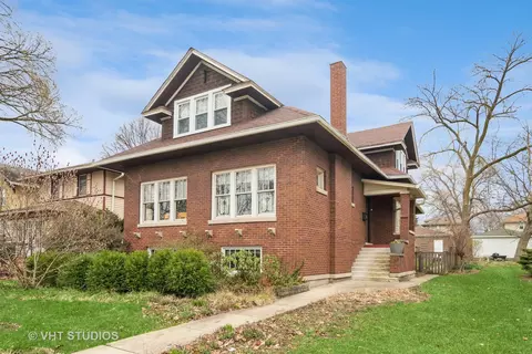 835 N Ridgeland Ave, Oak Park, IL 60302