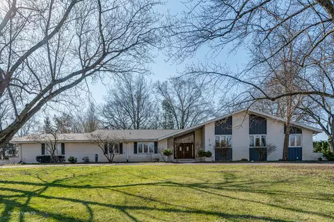 35 Fox Ln, Palos Park, IL 60464