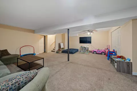 1005 Spring Mill Dr, Hoffman Estates, IL 60169 photo 31