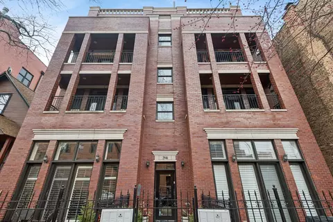 2946 N Sheffield Ave #4S, Chicago, IL 60657