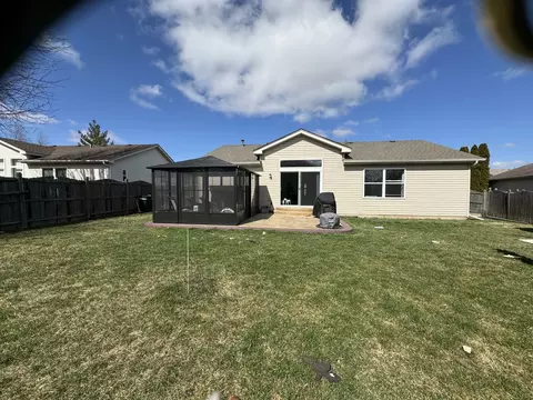 Exterior - 7202 Applegate Dr, Plainfield, IL 60586 photo 8 of 8
