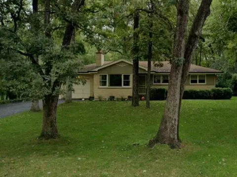 91 Oakwood Ln, Lincolnshire, IL 60069