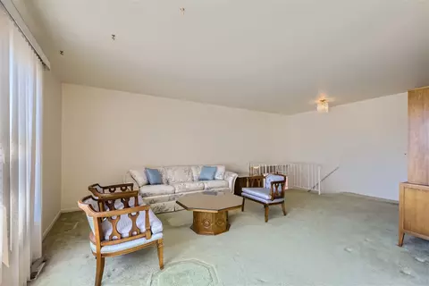 681 Manor Ct, Des Plaines, IL 60016 photo 6