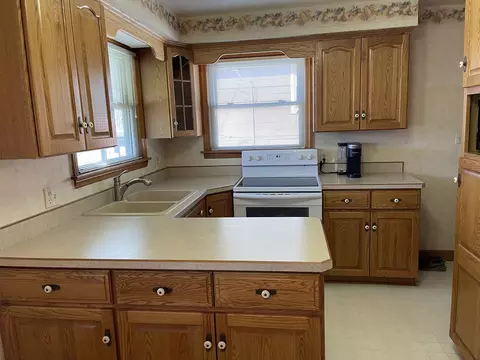 Kitchen - 1427 Rock St, Peru, IL 61354 photo 3 of 4