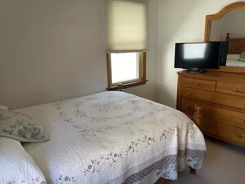 Bedroom - 1427 Rock St, Peru, IL 61354 photo 4 of 5