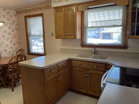 Kitchen - 1427 Rock St, Peru, IL 61354 photo 4 of 4