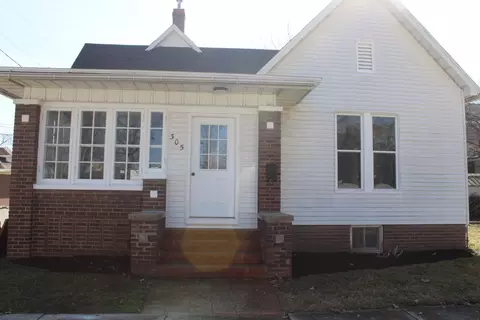 305 E Wilson St, Streator, IL 61364