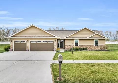 2806 Haydon Dr, Urbana, IL 61802