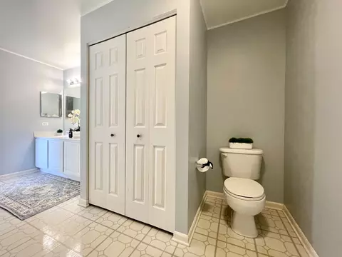 364 Gladstone Ln, Elgin, IL 60120 photo 16