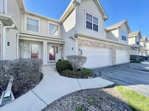 364 Gladstone Ln, Elgin, IL 60120 photo 2